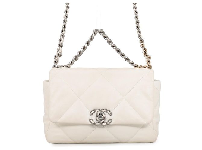 Bolsa de Ombro com Corrente Chanel CHANEL19