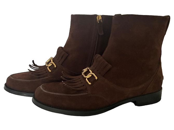Tod's Botas de cano curto em camurça com corrente