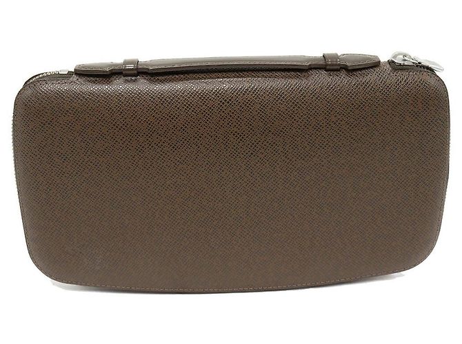 Louis Vuitton Organizer Atoll Taiga Long Wallet