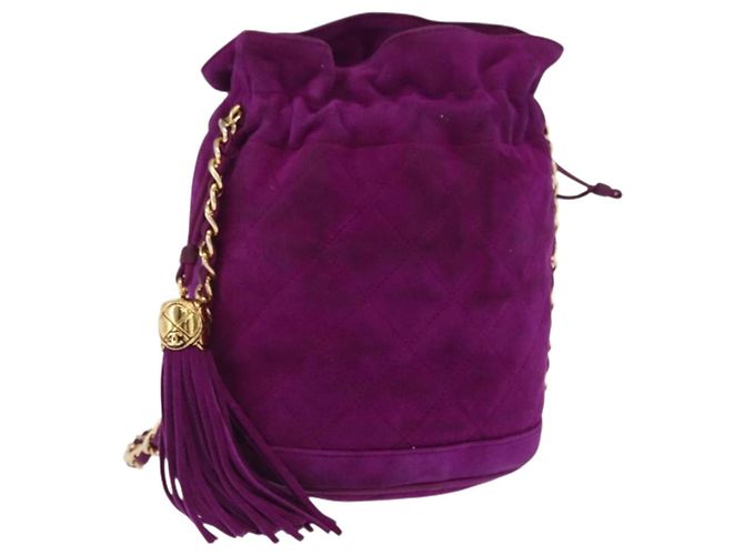 CHANEL Bolsa de Ombro Matelassé com Corrente Camurça Roxo Ouro CC
