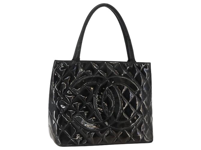 CHANEL Standard Tote Bag Lackleder Schwarz CC