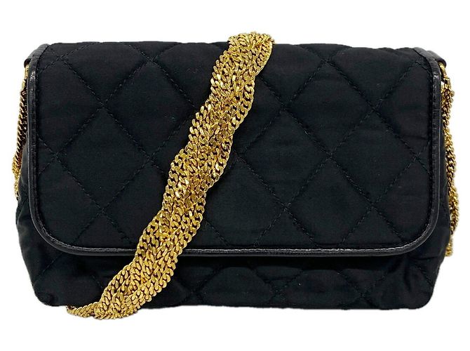 Borsa a tracolla Chanel Matelassé con catena