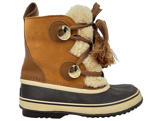 Chloé x SOREL Snow Boots in Multicolor Suede
