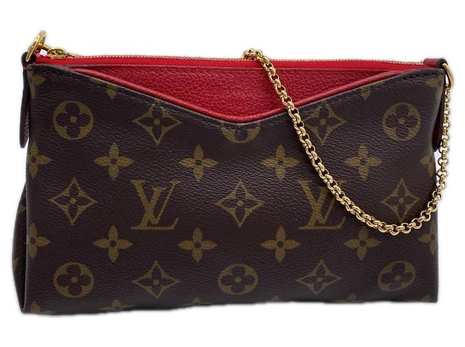 Pochette Louis Vuitton Monogram Pallas
