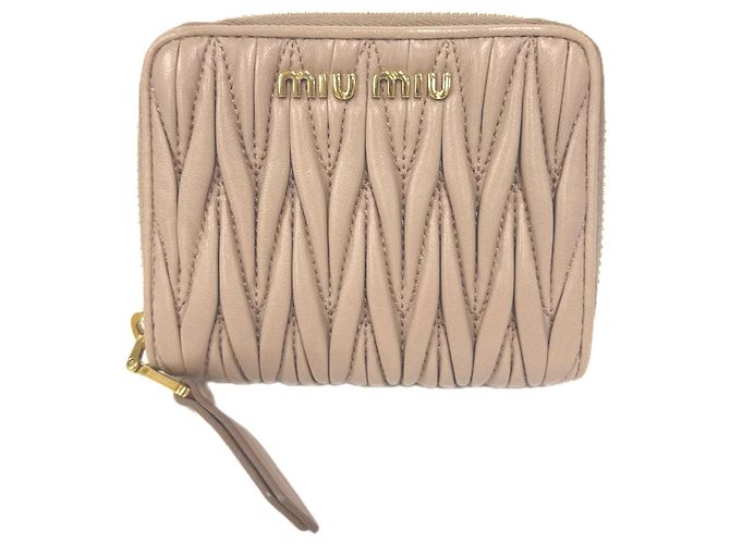 Cartera bi-fold Miu Miu Matelassé