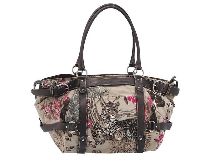 Salvatore Ferragamo Bolsa Boston Fiera Conversível com Cinto em Nylon Estampado e Couro Medium