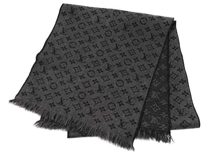 Louis Vuitton Monogram Schal