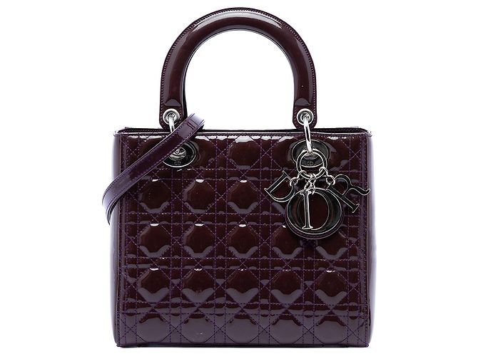 Sac à main Lady Dior Medium en cuir verni Cannage violet