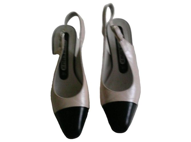 Autre Marque Kaiser Slingback-Pumps Beige/Schwarz Leder