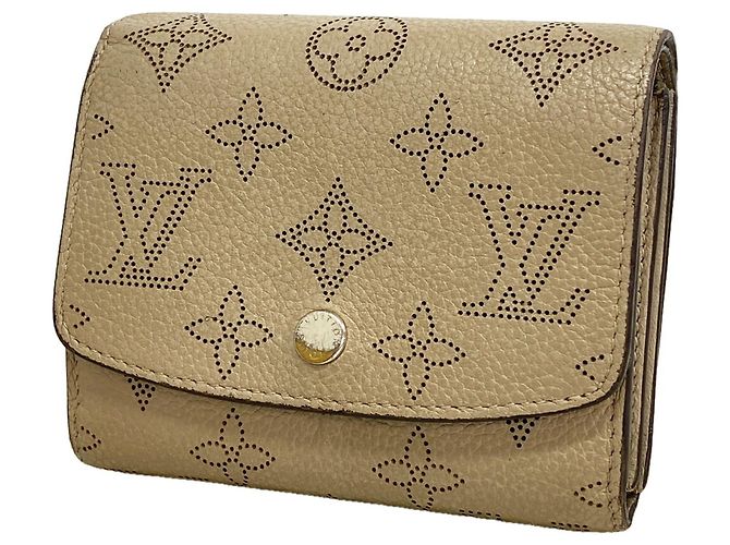 Louis Vuitton Mahina Portefeuille Iris Compact Wallet
