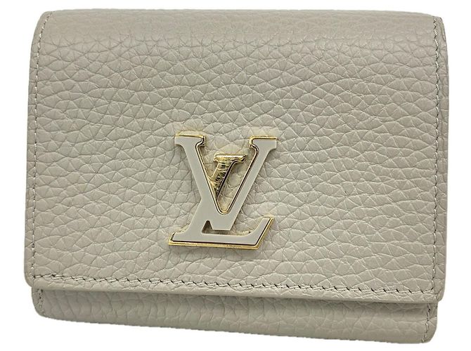 Louis Vuitton Taurillon Leather Portefeuille Capucines Tiny Wallet