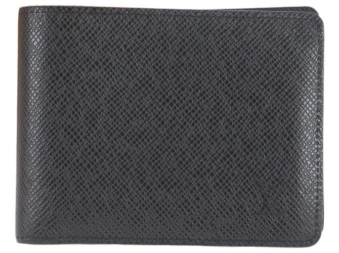 Louis Vuitton Carteira Multiple Taiga com proteção RFID