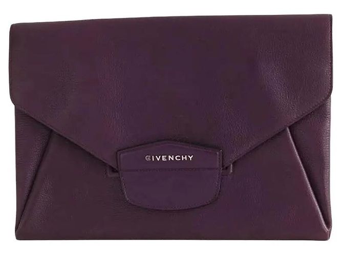 Givenchy Clutch aus Leder violett