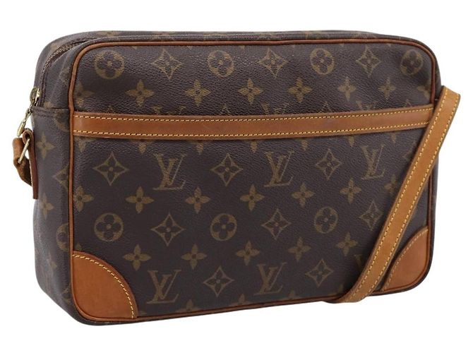 LOUIS VUITTON Monogram Trocadero 30 Shoulder Bag M51272 LV