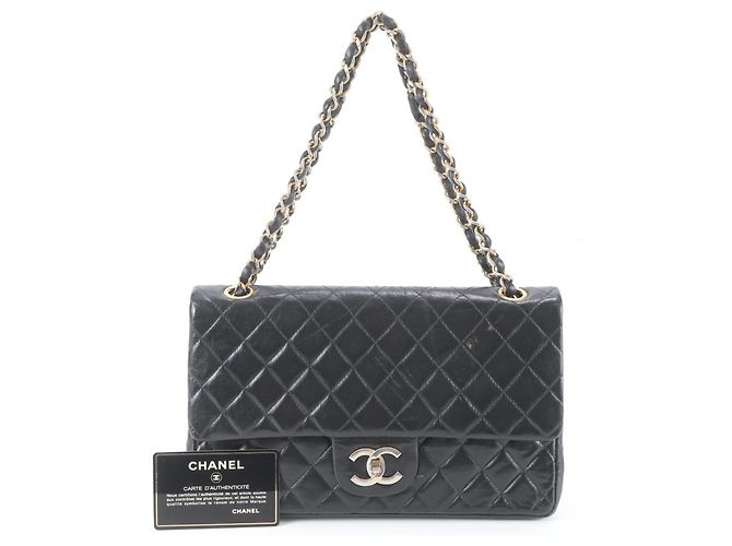 Borsa a tracolla Chanel Matelassé Double Flap in pelle d'agnello