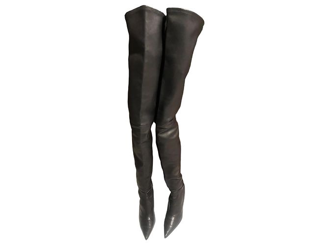 Chanel Botas Over-the-Knee em Couro Preto