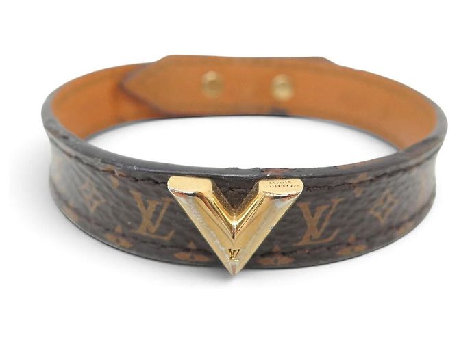 BRACELETE LOUIS VUITTON ESSENTIAL V M6042 EM TOILE MONOGRAM + CAIXA SACO