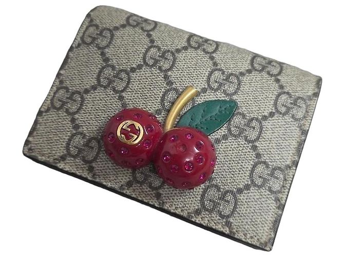 Gucci GG Supreme Cherry Wallet