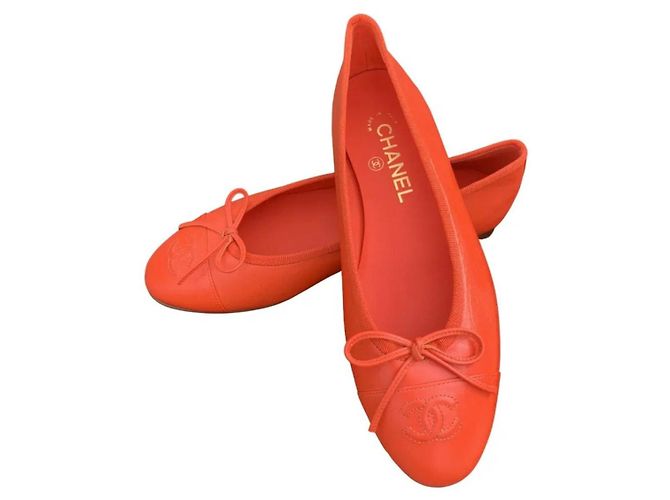 Chanel Sapatilhas de Ballet em couro laranja com laço