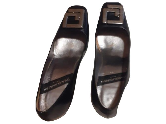 Charles Jourdan Lederpumps Schwarz