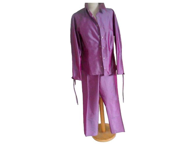 Autre Marque Chiara D'Este Conjunto de Camisa e Calças em Seda Roxa