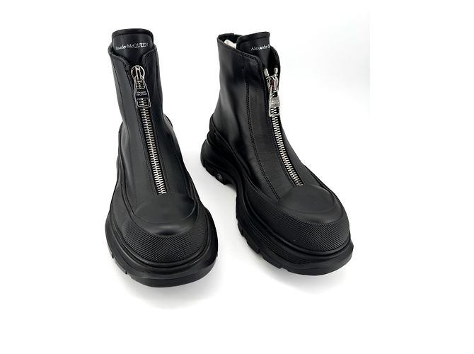 Alexander McQueen — Tread Slick Zip Boot, Cuir Noir