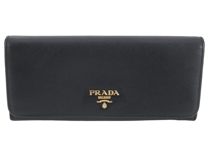 Portafoglio lungo Prada in pelle Saffiano