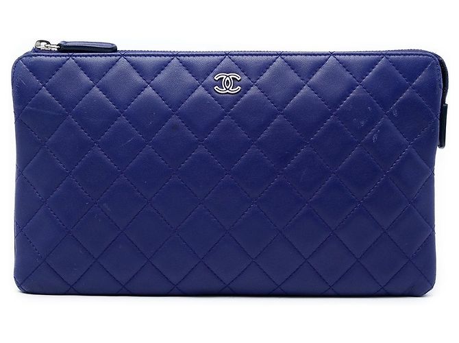 Chanel Blue CC gestepptes Lammleder Double Zip Pouch