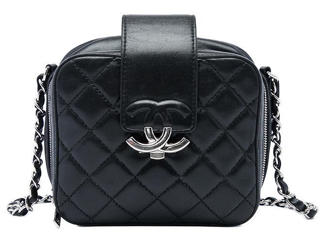 Borsa Camera Box Chanel Mini in Pelle di Agnello Matelassé Nera con CC