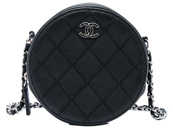 Clutch Redonda Chanel Ultimate Stitch em pele de cordeiro acolchoada preta com corrente