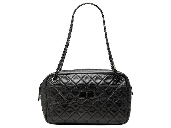 Borsa Camera Chanel Reissue 2.55 Medium in pelle di vitello invecchiata matelassé nera