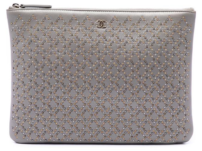 Clutch Chanel Gray Medium Studded Lambskin O Case