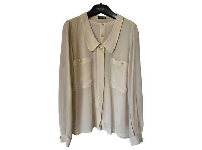 Giorgio Armani Blusa de Seda Beige Cuello Peter Pan