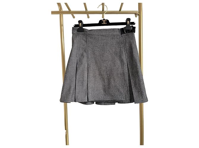 Dior Rock aus schwarzem Denim mit Gürtel