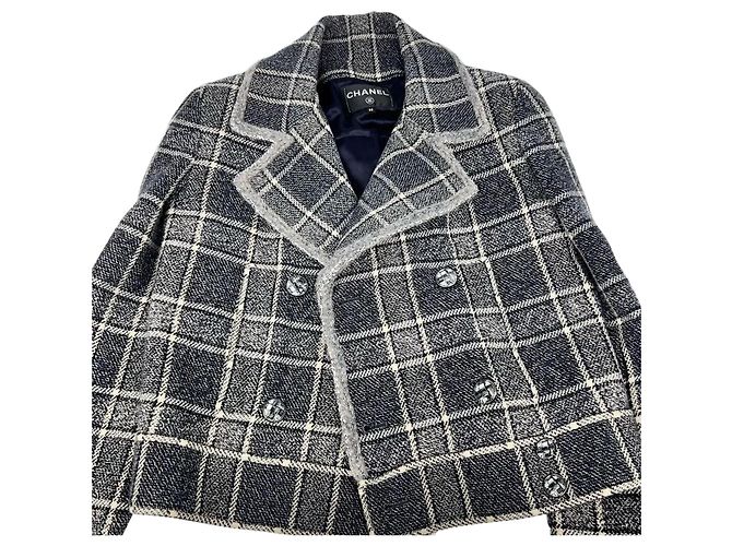 Chanel Jacke aus grauem Tweed