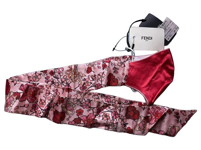 Lenço e Máscara Fendi com Estampa Floral