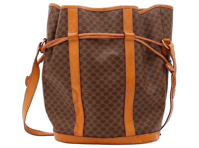 Céline Bolsa Bucket Celine Monogram em Couro Castanho