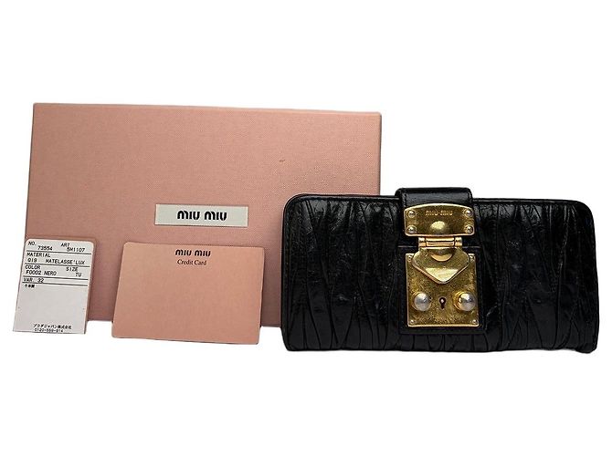 Vintage Miu Miu Matelassé Leather Bifold Wallet c. Late 2000s Black