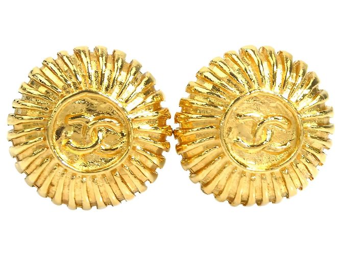 Orecchini a clip Chanel CC placcati oro con design sunburst