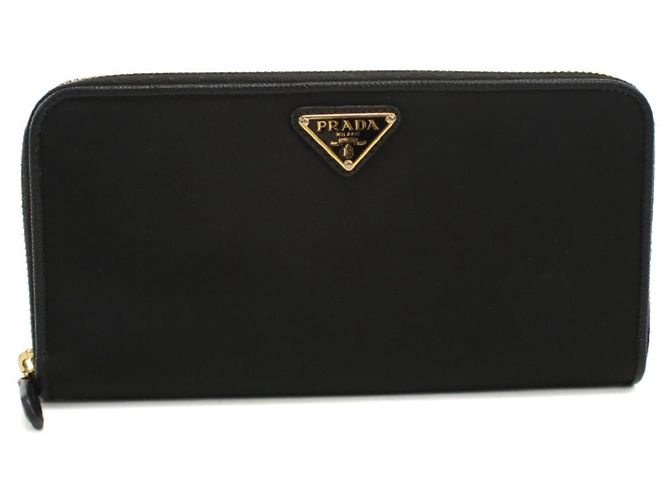 Cartera larga Prada de nailon negro