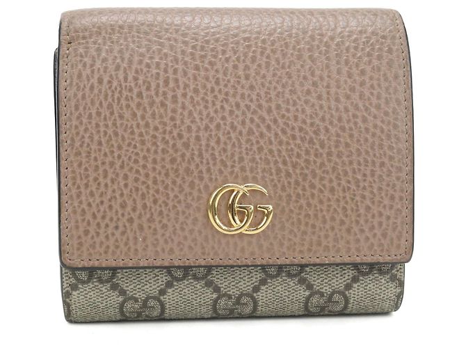 Gucci Bi-fold Wallet in Beige