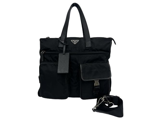 Bolso de hombro Prada de nailon y cuero con logo triangular