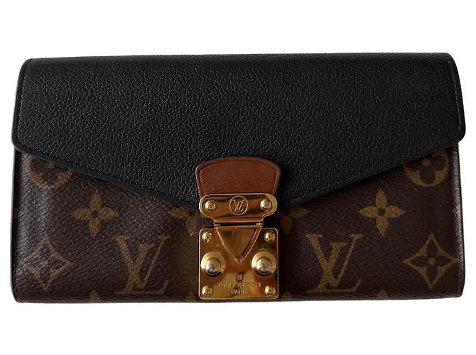 Louis Vuitton Pallas Monogram canvas and Black Leather Wallet