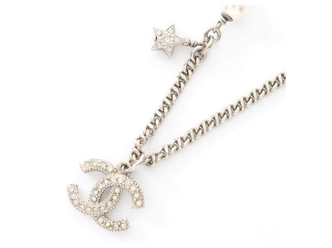 Collar Chanel Dorado de Metal y Perlas