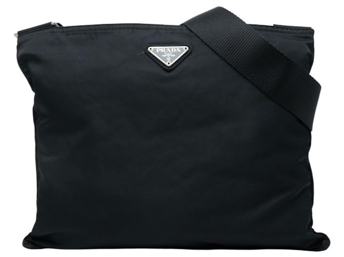 Sac bandoulière Prada avec plaque logo triangle