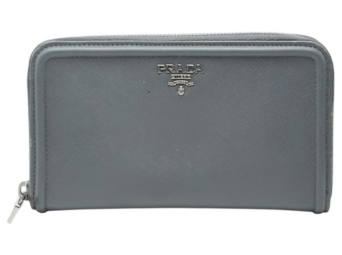 Portamonete Prada in pelle Saffiano grigio