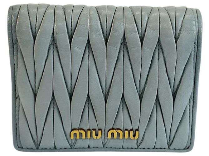 Porta-moedas de couro acolchoado Miu Miu