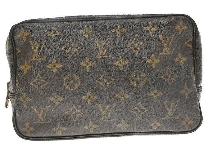 Louis Vuitton Trousse Toiletry Monogram Canvas 23