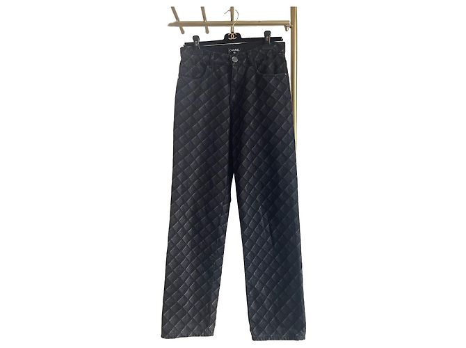 Jeans Chanel 22B Navy em denim