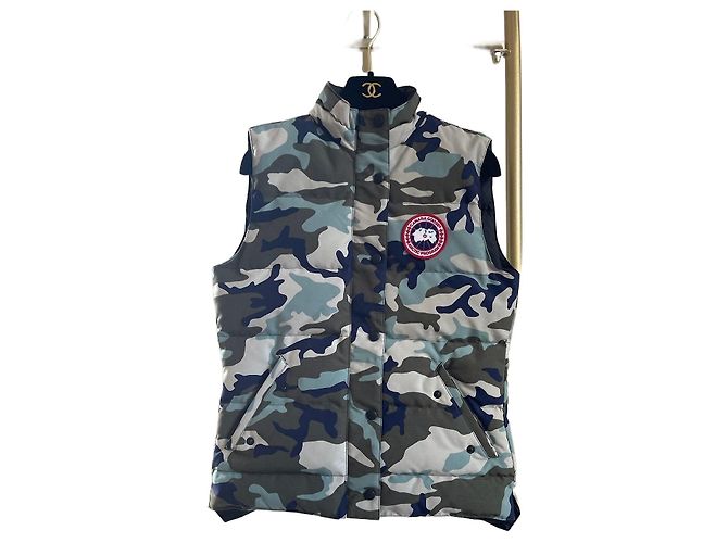 Canada Goose Camouflage Print Down Vest